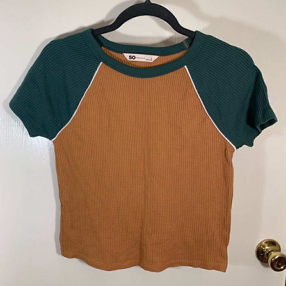 SO EUC tan/green sleeve shirt sleeve waffle knit top Size Large